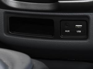 Kia K2700 2.7D workhorse dropside - Image 17