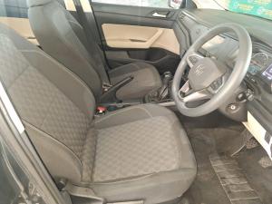 Volkswagen Polo sedan 1.6 manual - Image 9