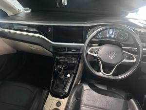 Volkswagen Polo sedan 1.6 Life - Image 11