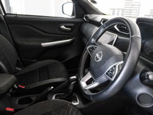 Nissan Magnite 1.0 Visia auto - Image 16