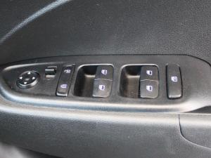 Hyundai Venue 1.2 Premium - Image 14