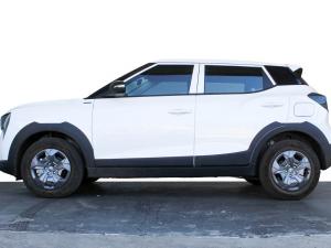 Mahindra XUV 3XO 1.2T MX2 auto - Image 4