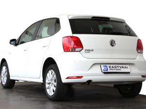Volkswagen Polo Vivo hatch 1.6 Comfortline auto - Image 2