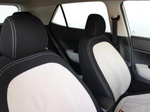 Hyundai Venue 1.0T Motion manual - Image 11