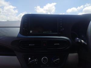 Hyundai Grand i10 1.2 Executive sedan auto - Image 16