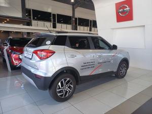 Mahindra XUV300 1.2T W8 - Image 6