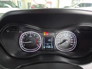 Suzuki Vitara Brezza 1.5 GLX - Image 19