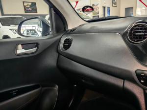 Hyundai Grand i10 1.25 Fluid auto - Image 14