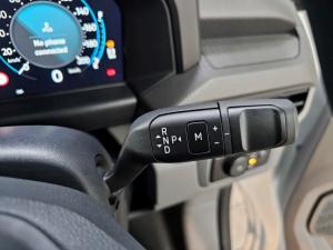 Volkswagen Transporter 2.0TDI Kombi SWB Basic - Image 8