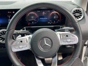 Mercedes-Benz GLA GLA200 Progressive - Image 10