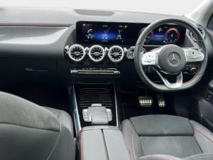 Mercedes-Benz GLA GLA200 Progressive - Image 11