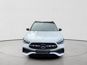 Mercedes-Benz GLA GLA200 Progressive - Image 2
