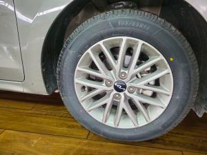 Kia Rio hatch 1.2 LS - Image 10