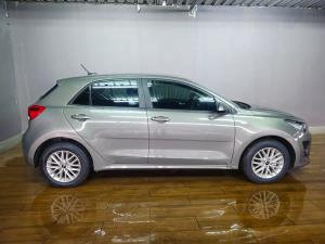 Kia Rio hatch 1.2 LS - Image 5