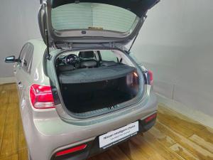 Kia Rio hatch 1.2 LS - Image 9