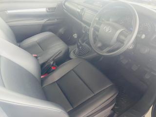 Toyota Hilux 2.4GD single cab S (aircon)