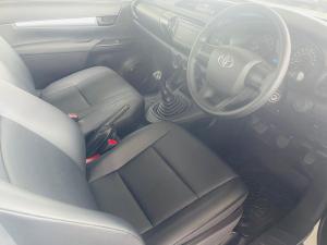 Toyota Hilux 2.4GD single cab S (aircon) - Image 8