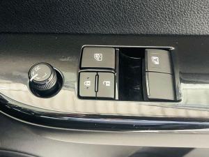 Toyota Hilux 2.4GD single cab S (aircon) - Image 13