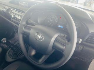 Toyota Hilux 2.4GD single cab S (aircon)
