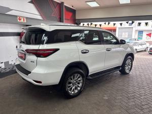 Toyota Fortuner 2.8GD-6 4x4 VX - Image 2