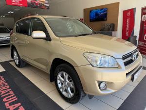 Toyota RAV4 2.0 VX auto - Image 1
