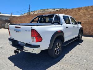 Toyota Hilux 2.4GD-6 double cab 4x4 Raider X manual - Image 2