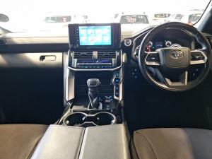Toyota Land Cruiser 300 3.3D GX-R - Image 6