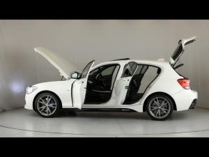 BMW 1 Series M135i 5-door auto - Image 26