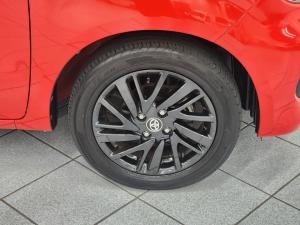 Toyota Vitz 1.0 XR manual - Image 10