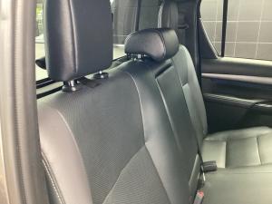 Toyota Hilux 2.8GD-6 double cab 4x4 Legend RS manual - Image 17