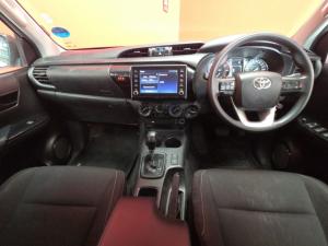 Toyota Hilux 2.4 GD-6 Raider 4X4 automaticD/C - Image 6