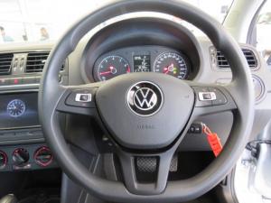Volkswagen Polo Vivo 1.6 Comfortline TIP - Image 11