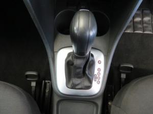 Volkswagen Polo Vivo 1.6 Comfortline TIP - Image 15