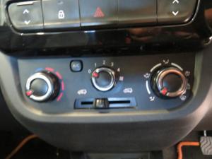 Renault Kwid 1.0 Dynamique / ZEN / Techno 5-Door AMT - Image 15