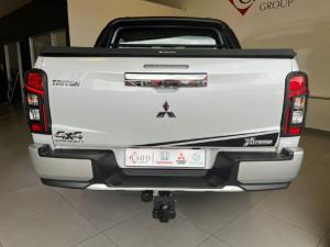 Mitsubishi Triton 2.4DI-D double cab 4x4 Xtreme - Image 4