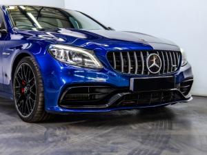 Mercedes-Benz C-Class C63 S - Image 3