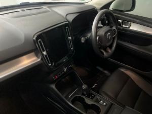 Volvo XC40 D4 AWD Momentum - Image 7
