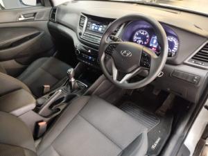 Hyundai Tucson 2.0 Premium - Image 4