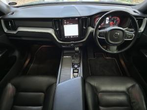 Volvo XC60 B5 AWD Essential - Image 6