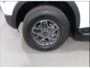 Ford Ranger 2.0 BiTurbo SuperCab XLT 4x4 - Image 5