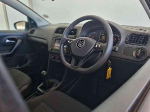 Volkswagen Polo Vivo hatch 1.4 Trendline - Image 14