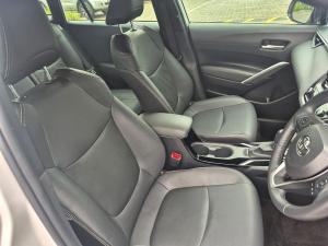 Toyota Corolla Cross 1.8 Hybrid XS - Image 10