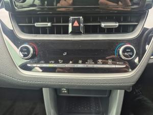 Toyota Corolla Cross 1.8 Hybrid XS - Image 21