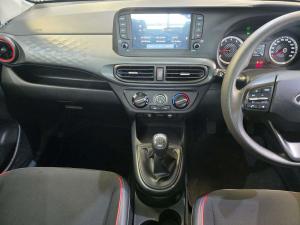 Hyundai Grand i10 1.0 Premium hatch - Image 13