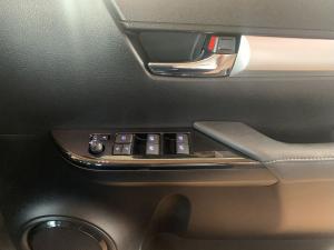 Toyota Hilux 2.8GD-6 48V double cab 4x4 Raider - Image 11