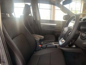 Toyota Hilux 2.8GD-6 48V double cab 4x4 Raider - Image 8
