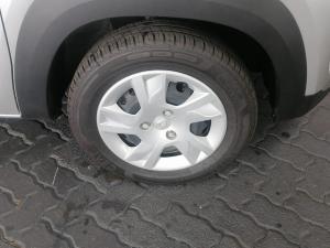 Renault Kwid 1.0 Techno manual - Image 9