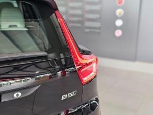 Volvo XC40 B5 AWD Ultimate Dark - Image 6