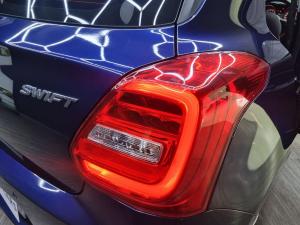 Suzuki Swift 1.2 GL manual - Image 10