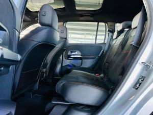 Mercedes-Benz GLB GLB220d 4Matic Progressive - Image 6